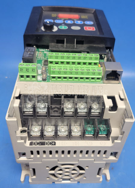 Powerflex 40 240V AC 1Ph 0.75kW (1.0HP) Panel Mount